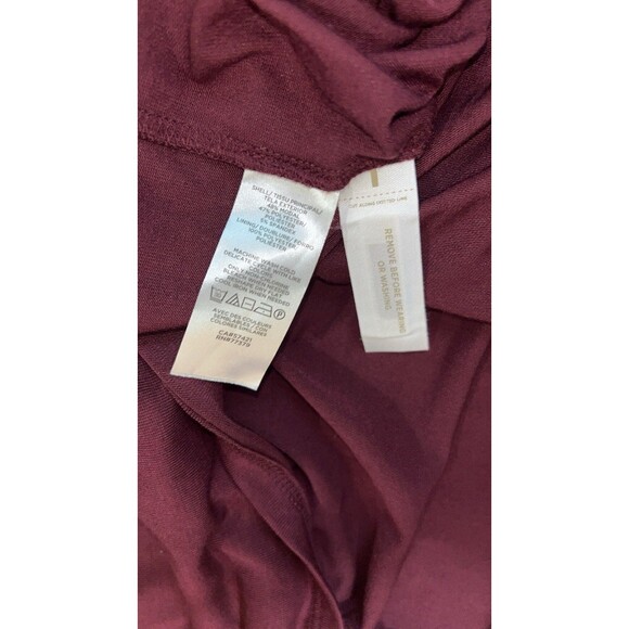 Women’s Ann Taylor Maroon Long Sleeve Dress Smocked Neck Size Medium - Picture 7 of 7